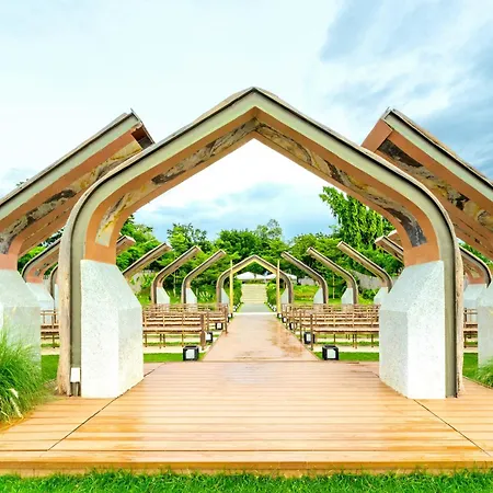 Savoy Hotel Mactan Cebu Near Newtown Beach-2