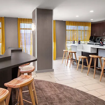 Springhill Suites Houston Hobby Airport-3