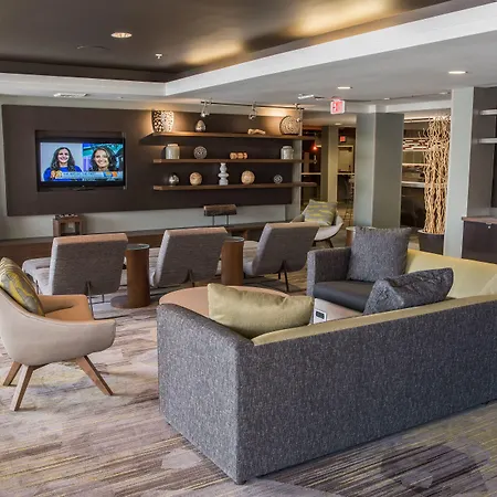 Courtyard By Marriott Norwich-3