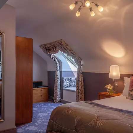 Clontarf Castle Hotel-2