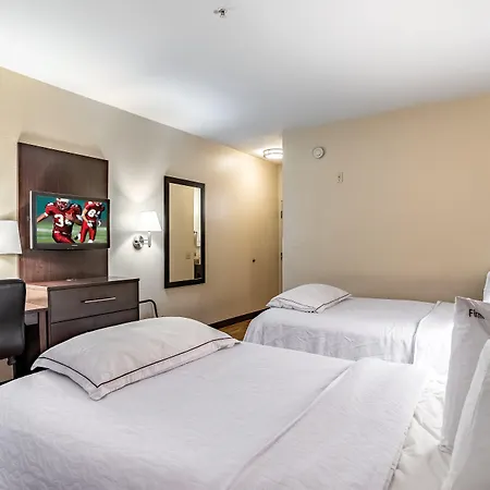 Red Roof Inn Plus Austin South - Airport-2