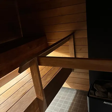 Villa Maenty 200 M2 Arkkitehdin Suunnittelema Kaupunkikoti Rauhallinen Sijainti, Sauna, Ilmainen Pysaekoeinti-3