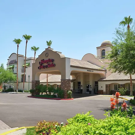 Hampton Inn & Suites Phoenix/Scottsdale-2