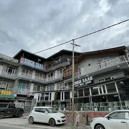 Singh Saab Rooms & Cafe-3