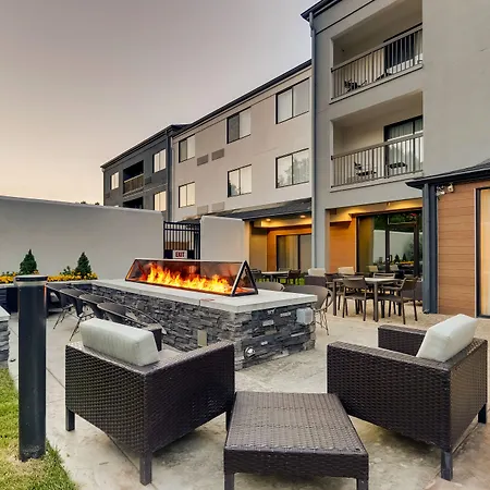 Courtyard Lexington South/Hamburg Place-3