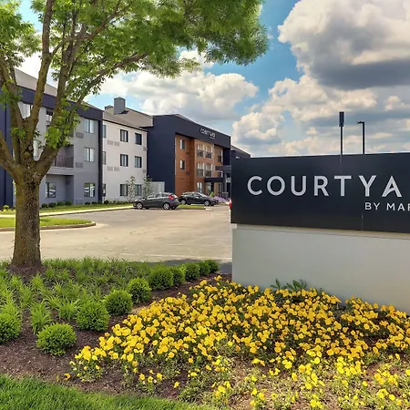 Courtyard Lexington South/Hamburg Place-2