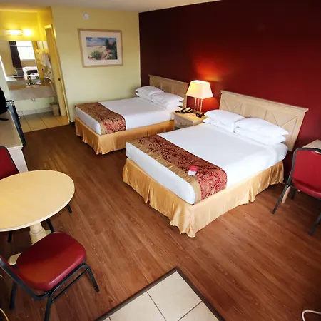 Econo Lodge Inn & Suites Maingate Central-2