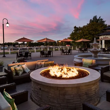Courtyard By Marriott Portland North-3