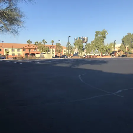 Baymont By Wyndham Phoenix I-10 Near 51St Ave-2