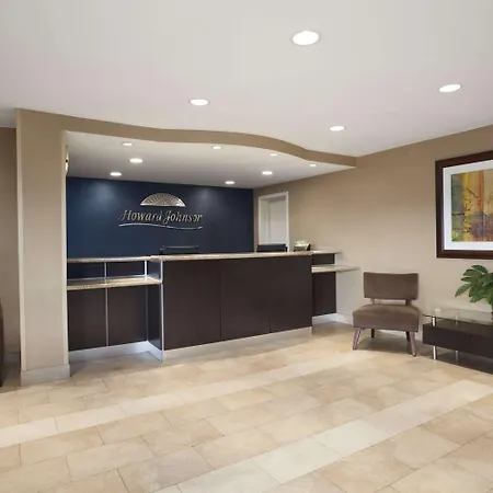 Howard Johnson By Wyndham San Diego Sea World-3
