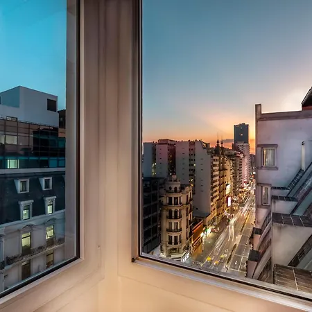 Broadway Hotel & Suites-2