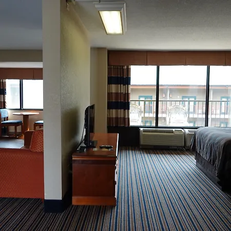 Surestay Plus Hotel By Best Western Gatlinburg-2