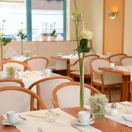 Hotel Residenz Oberhausen-3