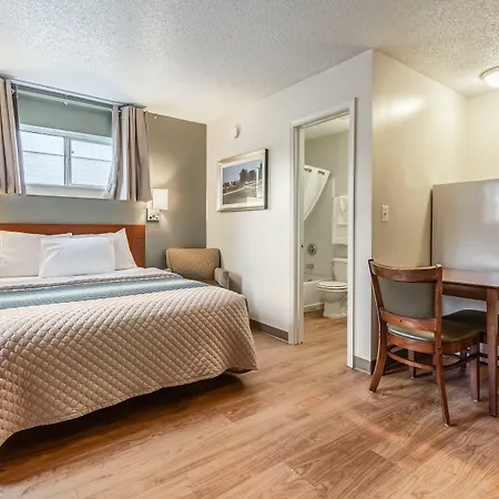 Birch Hill Suites Louisville-2