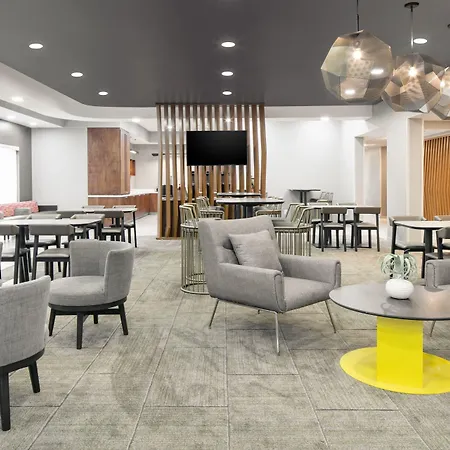 Springhill Suites By Marriott Tulsa-2