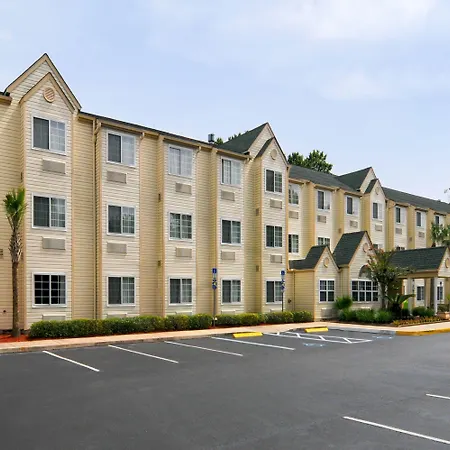 Hometown Inn & Suites Jacksonville Butler Blvd./Southpoint-2