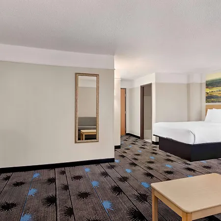 Days Inn By Wyndham Kansas City International Airport-2