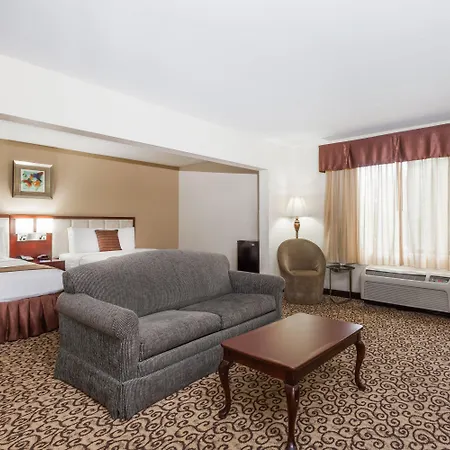 Baymont By Wyndham Columbia Fort Jackson-3