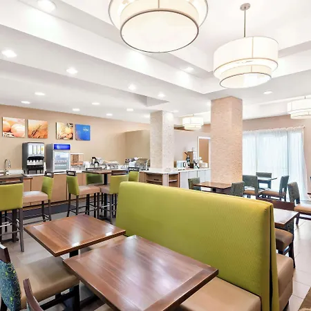 Comfort Suites New Orleans East-2