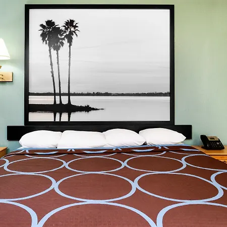Super 8 By Wyndham St. Augustine-2