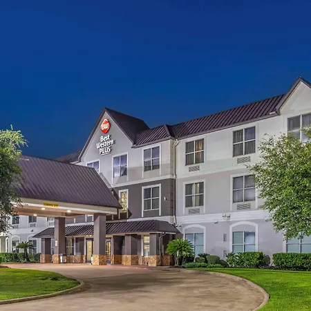 Best Western Plus Hobby Airport Inn & Suites-3