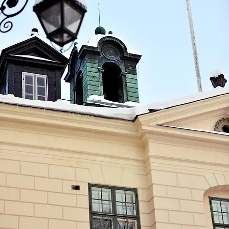 Naesby Slott-2