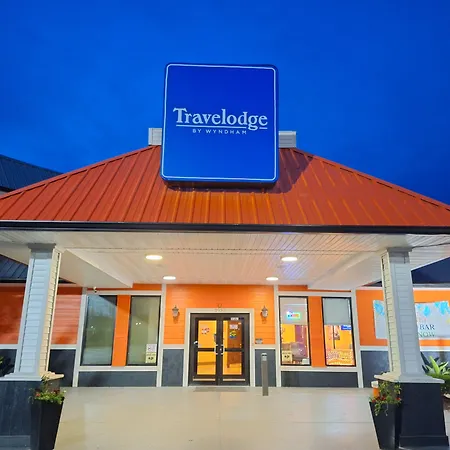 Travelodge By Wyndham Indianapolis Speedway-2
