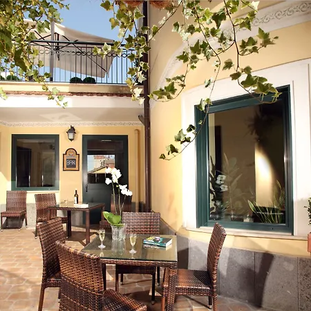 Hotel Alessandrino-3