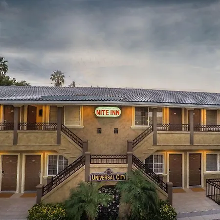 Nite Inn At Universal City - Walking Distance To Universal Studios Hollywood-2