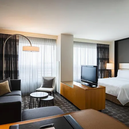 Renaissance Chicago O'Hare Suites Hotel-2