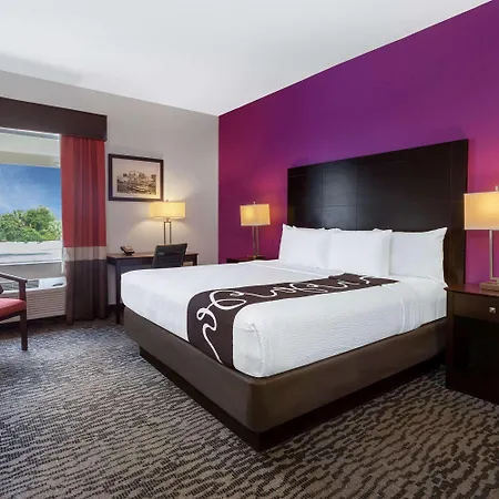 La Quinta By Wyndham Tampa Bay Area-Tampa South-2