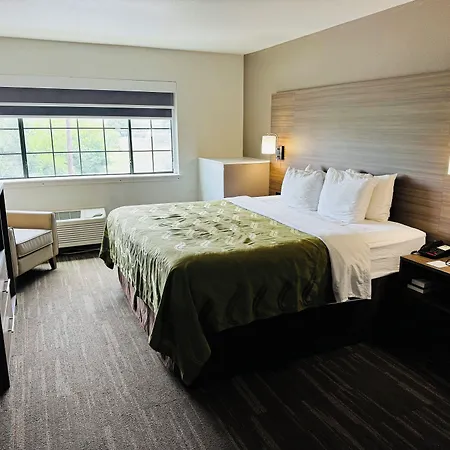 Quality Inn Near Seaworld - Lackland-3