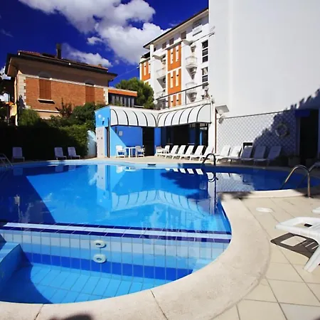 Aura Living Hotel-2