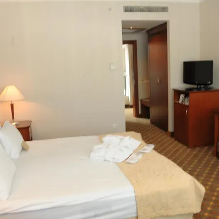Hotel Midi-3
