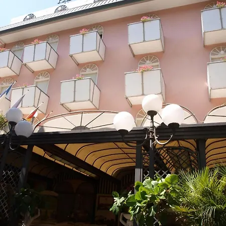 Hotel Vienna Ostenda E Ristorante Il Danubio-2