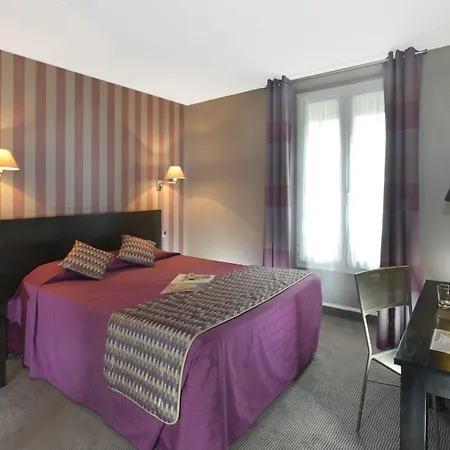 Carladez Cambronne-3