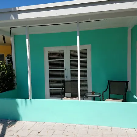 Alexander Palms Court - No Hidden Resort Fees!-3
