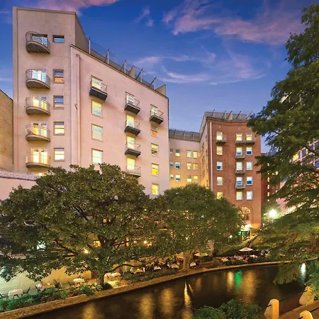 Club Wyndham Riverside Suites-3