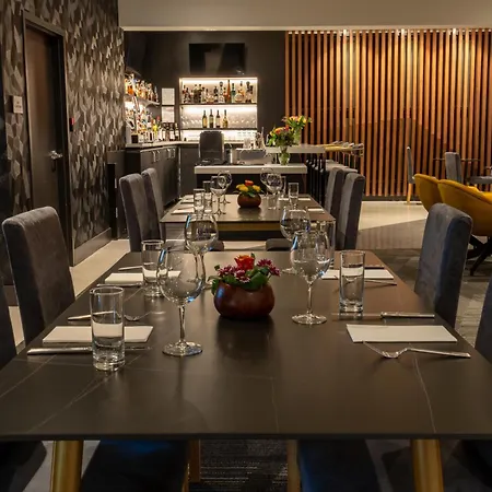 Champions Club And Hotel, Houston Westchase-3