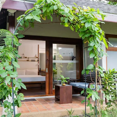 Malibu Beach Resort Samui-3