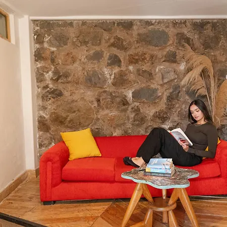 Supertramp Hostel Cusco-3