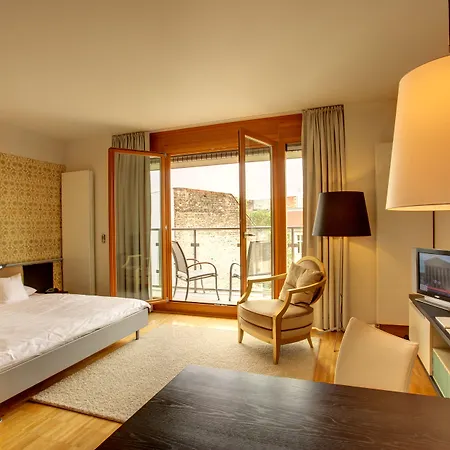 June Stay Berlin City West-3