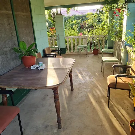 Josh Holiday Home-3