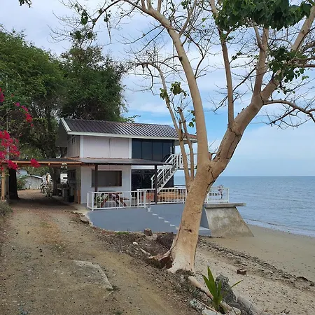 Casita Del Mar Palawan - Beachfront Room-3