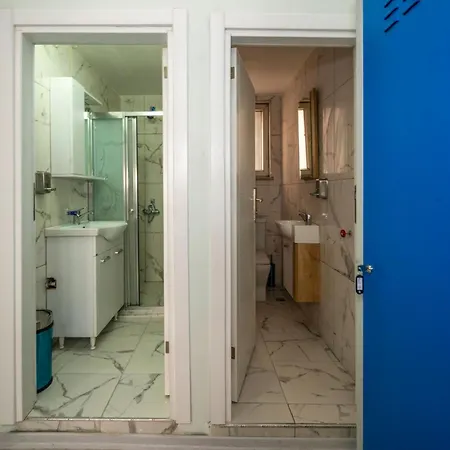 Xalila Hostel Only For Men, Best In Istanbul-2