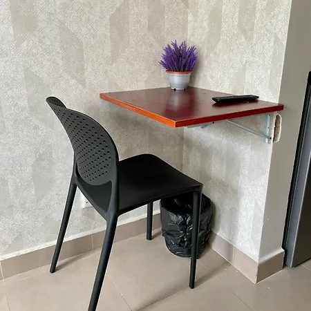 Cozy & Modern Studio In Nairobi West-2