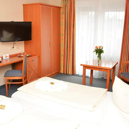 Hotel Blutenburg-3