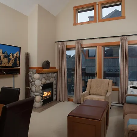 Lodges At Canmore-2