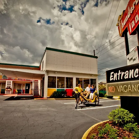 The Thunderbird Inn-2