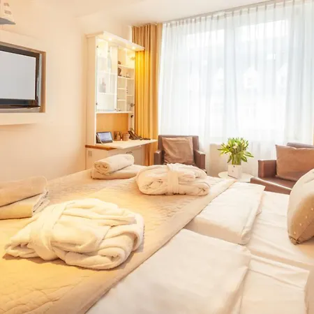 Hotel Vier Jahreszeiten Binz (Adults Only)-3